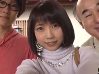 童顔でアイドル級の美少女がおっさんチンポをフェラチオご奉仕美少女お姉さんフェラのエロAV動...