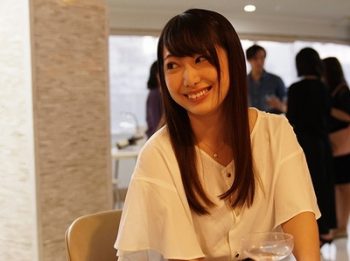 嫌な予感はしていた…同窓会の後に朝帰りした若妻はガッツリ同級生に寝取られ完堕ち巨乳人妻乱交弥生みづきのアダルト動画