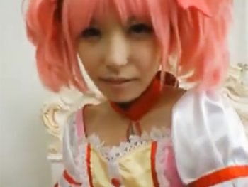 コスプレ姿の美少女が妊娠可能な危険日マンコに生中出しされ悶絶イキ美少女お姉さんコスプレ中出しのアダルトSEX動画