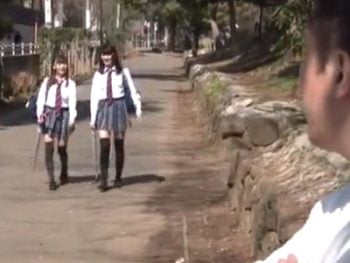 帰宅途中のニーハイJKに我慢できず拉致→大人チンポねじ込み調教ハメｗ女子校生美少女レイプのエロ動画