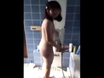 これはアウト！素人元カノとのリベンジポルノを流出させた鬼畜彼氏！美少女中出しハメ撮りのセクシー動画