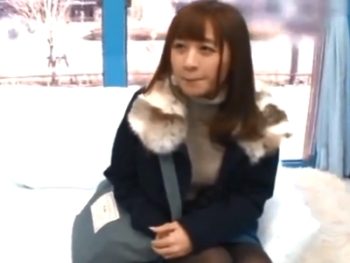 笑顔が可愛い素人娘が優しく童貞を筆おろし巨乳素人お姉さん童貞のアダルト動画