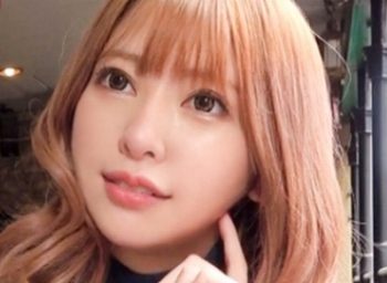 仕事のしすぎで妻に逃げられた夫→不憫に思ったママ友が自宅訪問してくれて不倫パコに発展ｗ巨乳痴女人妻中出しのアダルト動画