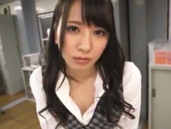 部下に痴女られオフィスで顔射パコ巨乳美少女痴女OL顔射のAV無料動画