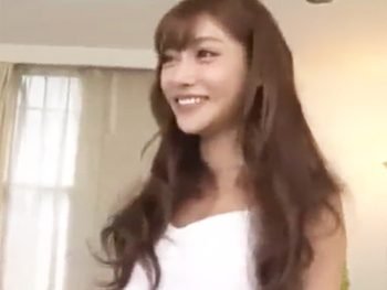 名実ともにNo.1女優のご奉仕で歓喜の射精を果たす素人男たちｗお姉さん痴女フェラ手コキ明日花キララのアダルト動画