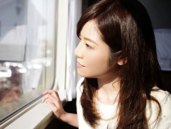 医者としても活躍する何不自由ない素人妻が現実逃避の不倫旅行巨乳素人人妻のエッチ動画