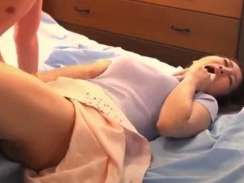 部下に残業させられなくなった夫が…その間に妻を寝取られてｗ痴女人妻のアダルト動画