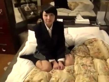 元乃〇坂の生駒ちゃん似JKが真面目な見た目とは裏腹に円光ハメ撮りOK！素人美少女ハメ撮りのアダルト動画