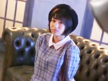 電マでいじめられて大人ピストンに感じまくる黒髪ショトカの女子美少女顔射の無料エロ動画