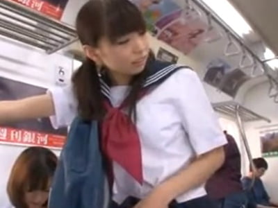 JKを車内挿入で鬼逝かせ女子校生美少女中出しの無料エロ動画