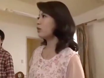 改装業者のオッサンチンポに犯される熟女妻巨乳痴女人妻熟女レイプ乱交の無料エロ動画