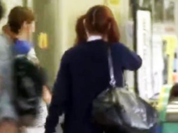 DQN達にストーキングされたJKが自宅で輪姦レイプされ中出しされちゃう‥女子校生美少女中出しハメ撮りイラマチオレイプ乱交のアダルト動画