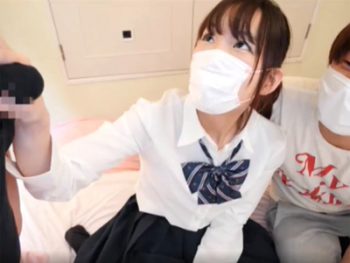 彼氏同伴で中出しNTRパコ楽しんでしまう変態性癖カップル素人女子校生痴女中出しハメ撮りのエロ動画