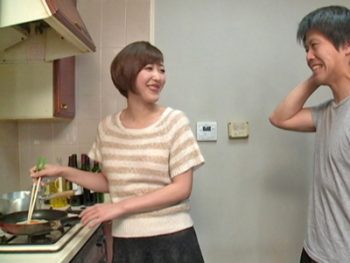 本屋で探し物をしていたテニス部JKが変態男に襲われ→強制レイプ展開に悶絶女子校生美少女レイ...