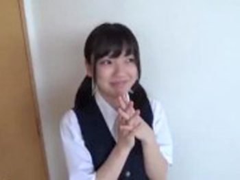 超薄モザ素人撮影！！つるぺた制服美少女が初めてのチンコ洗い！素人女子校生中出しのアダルト動画