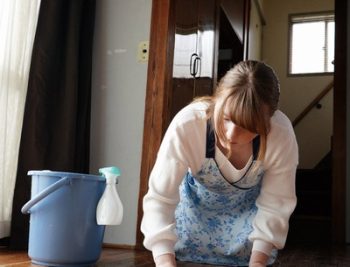 息子の嫁が金髪アメリカ人だったら…一度は味見してみたくなるのが義父ってもんだ！巨乳人妻近親相姦ジューン・ラブジョイのアダルト動画