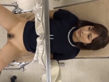 検査と称して素人妻マンコに中出し決めるヤブ医者素人人妻中出しレイプのAVエロ動画