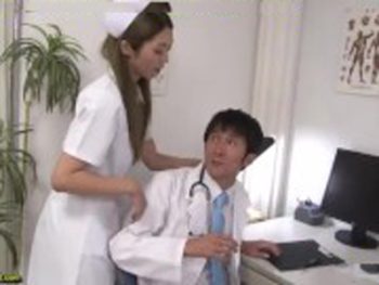 次の患者が入ってくるつかの間の間もハメたがる激エロナースお姉さん痴女看護婦のエロ動画