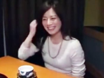 最高にキレイな人妻にパイズリやフェラ奉仕させて不倫挿入ハメ素人人妻ハメ撮りのアダルト動画