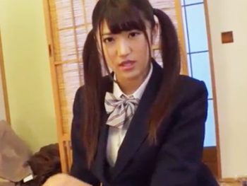 部屋に飼育してるちっぱい美少女JKを性奴隷にしてピチピチ膣内を堪能するおっさん女子校生美少女パイパン顔射ハメ撮りのエロ動画
