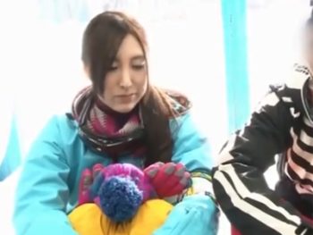 カップルでスキーに来ていた素人美女を騙してMM号でNTR中出し素人お姉さん中出しのAV無料動画