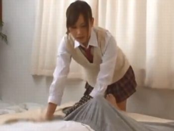 発情期な妹が寝ている弟を誘惑しおチンポを求めるｗ女子校生美少女妹顔射近親相姦のアダルトエロ動画