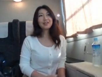 四十路の美魔女人妻と…しっぽり不倫温泉旅行でNTRハメ巨乳素人人妻ハメ撮りのアダルト動画