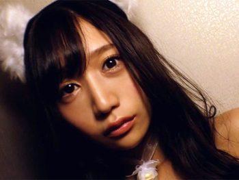 全く編集をしない生々しいリアルを収録した無編集ノーカットセックス！美少女ハメ撮り3Pのアダルト動画