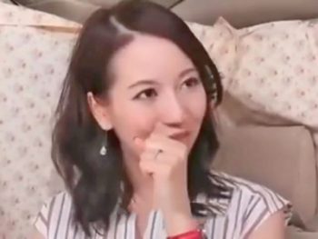 セックスレスで欲求不満の素人妻がナンパで流されカーセックス巨乳素人人妻ナンパのアダルトエロ動画