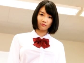 敏感すぎる早漏マンコの美少女JKが校内パコでハメ潮を撒き散らしながら大絶頂ｗ美少女ロリコスプレ水着顔射潮吹きのアダルト動画