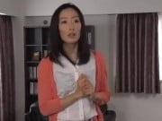 脱走者にターゲットにされ溜まった性欲をぶつけられる人妻素人人妻レイプのアダルト動画