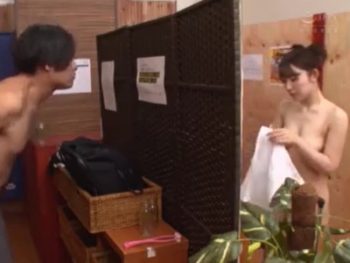 銭湯で男女がまさかの入れ替わり！？女体になった身体で堪能SEX巨乳お姉さん痴女露出のアダルト動画