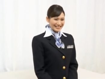 仕事終わりの素人CAさんが企画に乗せられてうっかり生中出しパコお姉さんOL中出しのポルノ動画