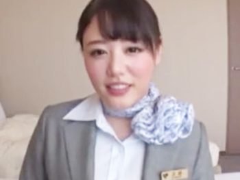 Fカップ美巨乳のスチュワーデスパンスト着衣のまま本気性交！巨乳美少女パンスト顔射のアダルト動画