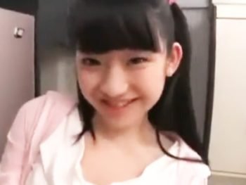 親の目を盗んで誘惑してくる淫乱な妹に我慢できずに中出し！美少女妹中出し近親相姦のAVエロ動画