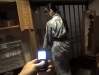 遠隔ローターを入れて温泉旅館へ→部屋では目隠し＆拘束で朝まで続く絶頂調教！巨乳美少女のアダルト無料動画