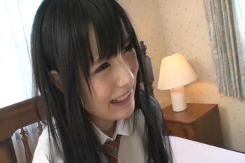 お人形さん顔のS級少女とコスプレパコでパイ射ぶっかけ巨乳美少女コスプレの無料アダルト動画