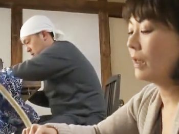 嫁が子供産むって時に旦那が母と不倫パコｗｗｗ熟女顔射のアダルト動画