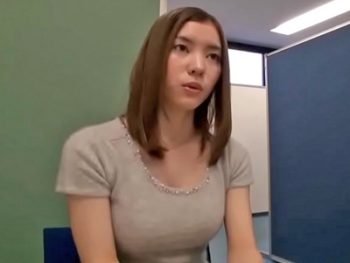 美人秘書をホテルに連れ込み調教→全身を激しく痙攣させ悶絶絶頂素人お姉さんOLパンスト3Pのエロ動画