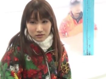 彼氏が近くに居るのにMM号で浮気パコしちゃう素人お姉さん素人お姉さんのアダルト動画