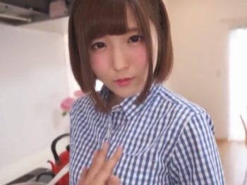 巨乳美少女とラブラブシチュエーションで密着イチャラブ中出しセックス巨乳美少女パイパン中出しフェラ手コキのアダルト動画