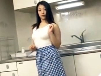 隣人の美人妻に惚れてしまったので性奴隷にしてレイプ三昧ｗ巨乳人妻イラマチオレイプのアダルト動画