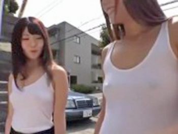 ノーブラ乳首スケスケ姉妹とセックス！美少女痴女のエッチな動画