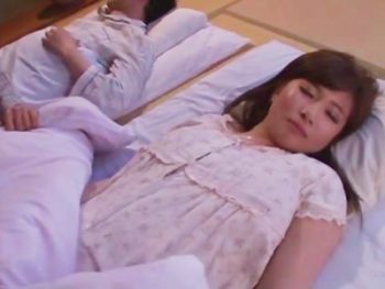 むっちり巨乳な人妻が義兄に着床レイプで絶頂ｗ巨乳人妻中出しレイプのエロ動画