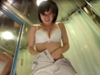 大学の友人に無許可中出しされガチ困惑するショトカJD娘巨乳素人美少女痴女中出しナンパ盗撮のアダルト動画