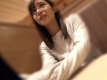 イキ潮噴出させる早漏美少女JDのびちゃマンにチンポIN素人美少女痴女潮吹きのエロ動画