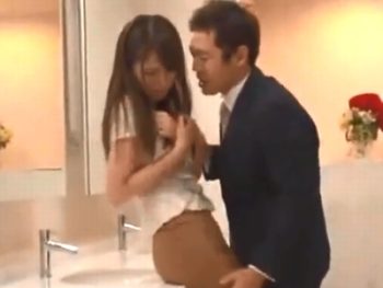 美人OLが上司にイラマレイプされ悶絶！お姉さんOLイラマチオレイプのアダルト動画