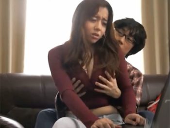 ガチ淫乱な巨乳熟女妻がザーメンおねだりパコ巨乳人妻中出しの無料アダルト動画