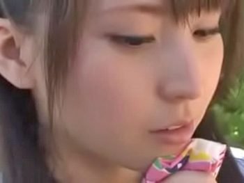 お昼休みに泣いていたOLに優しく声をかけたらそのままオフィスでやれちゃったｗ巨乳OLナンパのポルノ動画