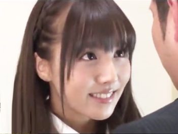 アイドル顔負けな激カワJKが担任教師とこっそりパコ！巨乳女子校生美少女痴女三上悠亜のアダルト動画